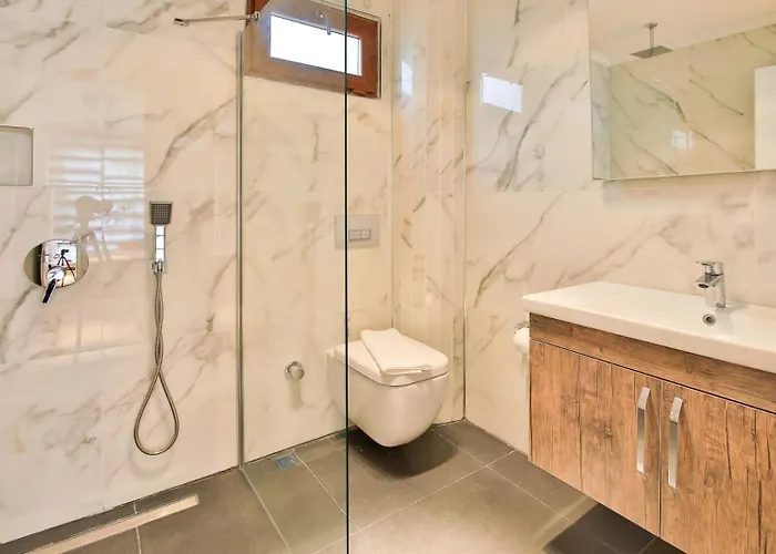 فيلة Alternatif *